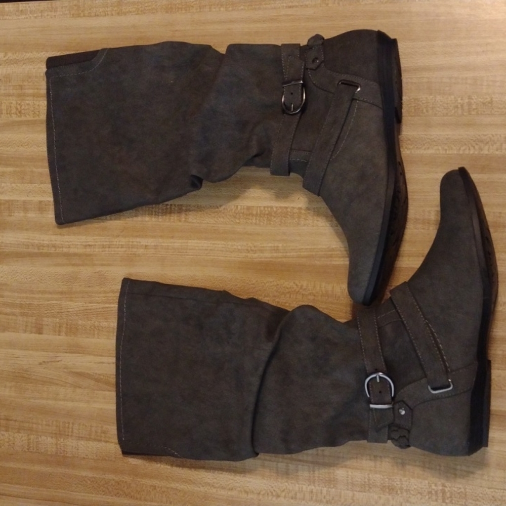 White Mountain Fairfield NIB high boots